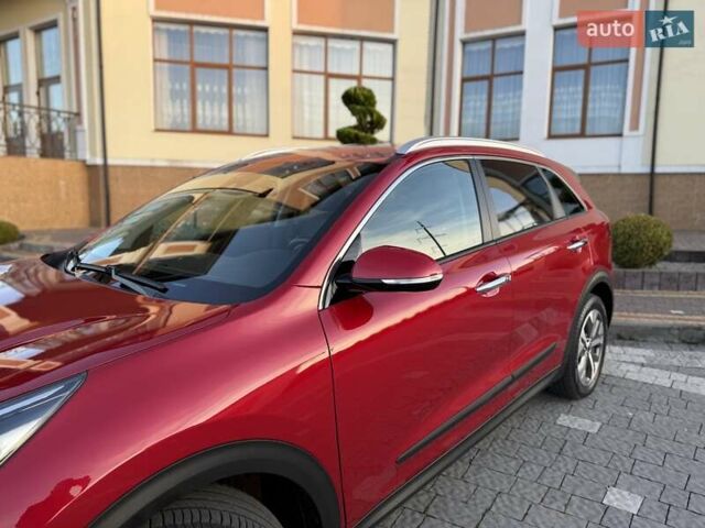 Красный Киа Niro, объемом двигателя 0 л и пробегом 67 тыс. км за 19850 $, фото 27 на Automoto.ua