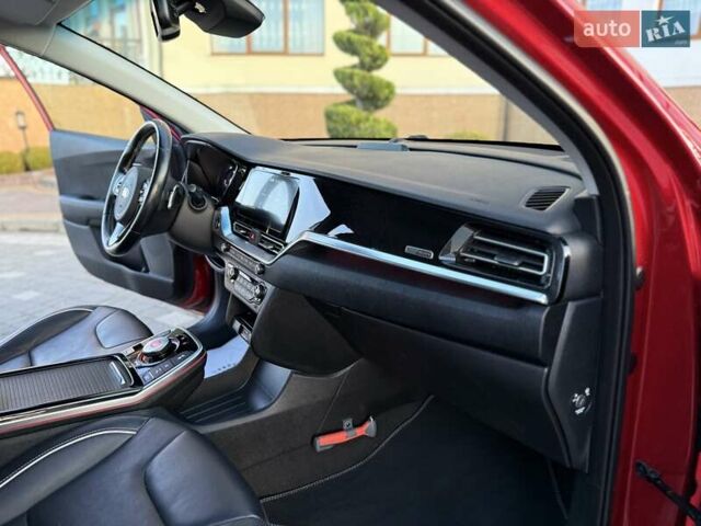 Красный Киа Niro, объемом двигателя 0 л и пробегом 67 тыс. км за 19850 $, фото 80 на Automoto.ua