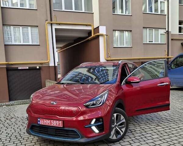 Червоний Кіа Niro, об'ємом двигуна 0 л та пробігом 110 тис. км за 19800 $, фото 15 на Automoto.ua