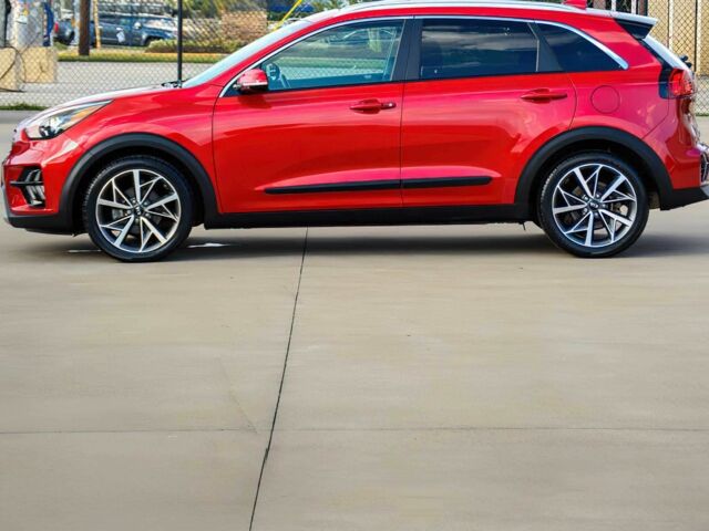 Красный Киа Niro, объемом двигателя 1.6 л и пробегом 38 тыс. км за 13500 $, фото 3 на Automoto.ua