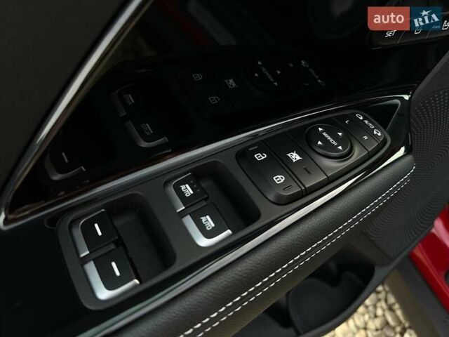 Червоний Кіа Niro, об'ємом двигуна 0 л та пробігом 61 тис. км за 23500 $, фото 37 на Automoto.ua