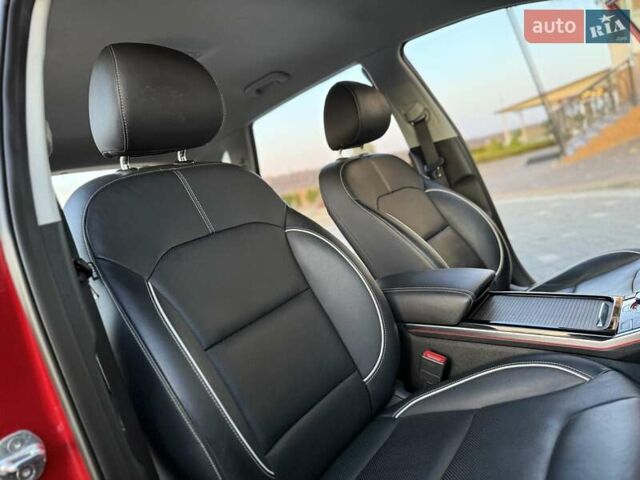 Красный Киа Niro, объемом двигателя 0 л и пробегом 67 тыс. км за 19850 $, фото 87 на Automoto.ua