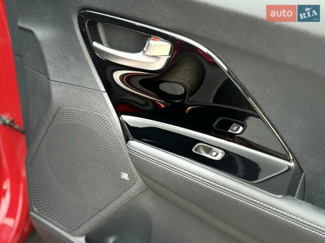 Червоний Кіа Niro, об'ємом двигуна 0 л та пробігом 151 тис. км за 18500 $, фото 32 на Automoto.ua