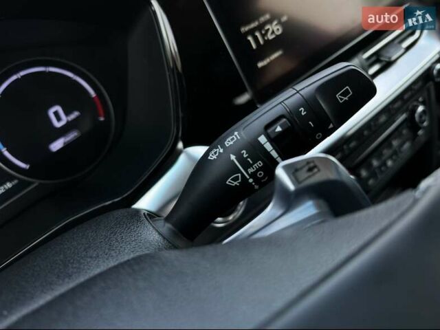 Червоний Кіа Niro, об'ємом двигуна 0 л та пробігом 48 тис. км за 23700 $, фото 8 на Automoto.ua
