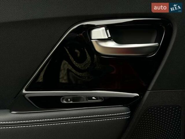 Красный Киа Niro, объемом двигателя 0 л и пробегом 47 тыс. км за 24900 $, фото 86 на Automoto.ua