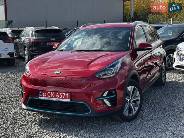 Красный Киа Niro, объемом двигателя 0 л и пробегом 44 тыс. км за 22600 $, фото 5 на Automoto.ua