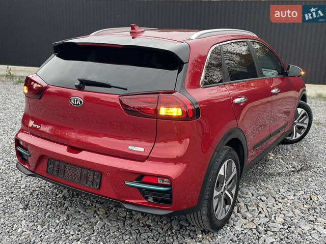 Киа Niro 2020 в Дрогобыче на Automoto.ua Красный Киа Niro, объемом двигателя 0 л и пробегом 159 тыс. км за 19399 $, фото 27 на Automoto.ua