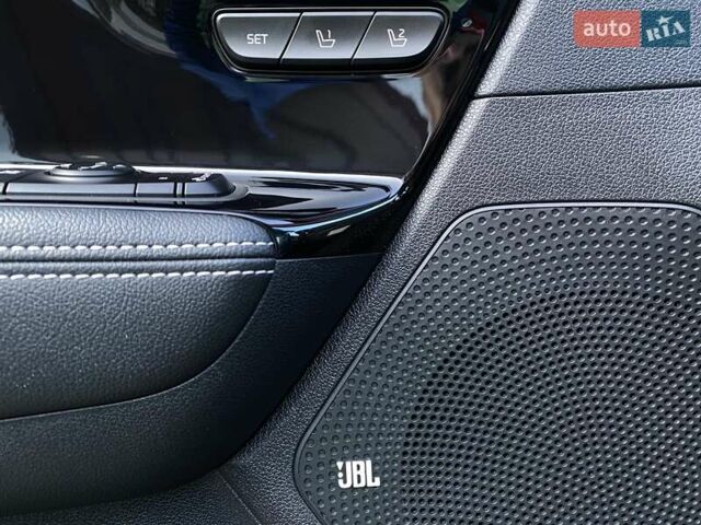 Червоний Кіа Niro, об'ємом двигуна 0 л та пробігом 128 тис. км за 19900 $, фото 24 на Automoto.ua