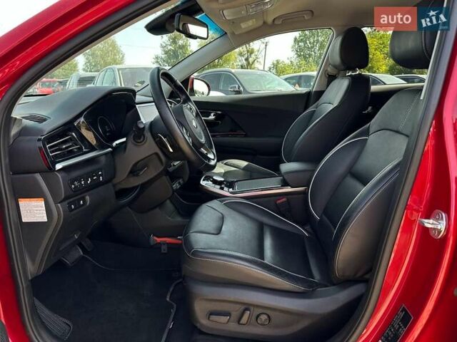 Киа Niro 2020 в Львове на Automoto.ua Красный Киа Niro, объемом двигателя 0 л и пробегом 48 тыс. км за 23700 $, фото 30 на Automoto.ua