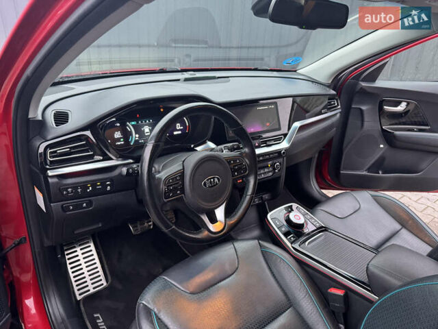 Красный Киа Niro, объемом двигателя 0 л и пробегом 144 тыс. км за 18800 $, фото 29 на Automoto.ua