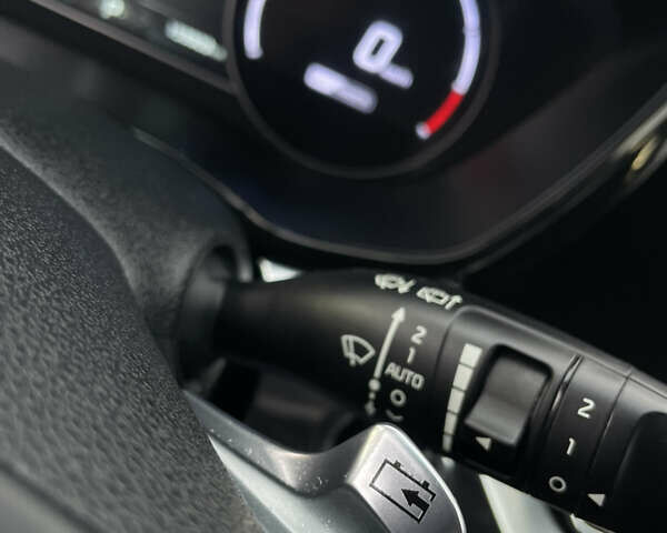 Киа Niro 2020 в Дрогобыче на Automoto.ua Красный Киа Niro, объемом двигателя 0 л и пробегом 159 тыс. км за 19399 $, фото 56 на Automoto.ua