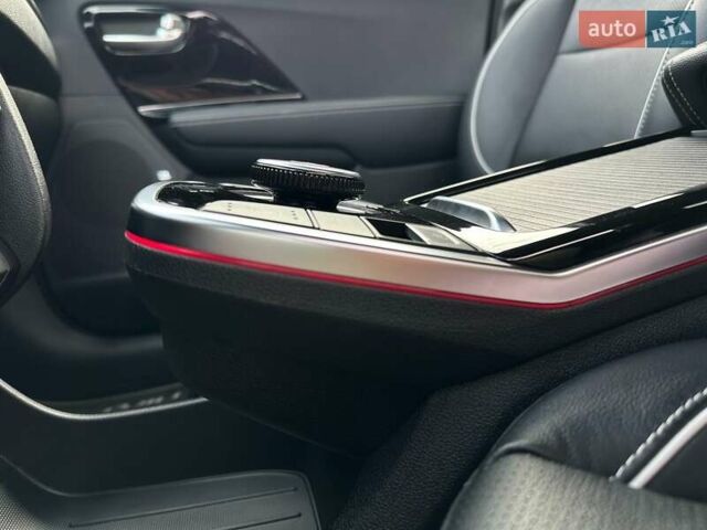 Червоний Кіа Niro, об'ємом двигуна 0 л та пробігом 61 тис. км за 23500 $, фото 72 на Automoto.ua