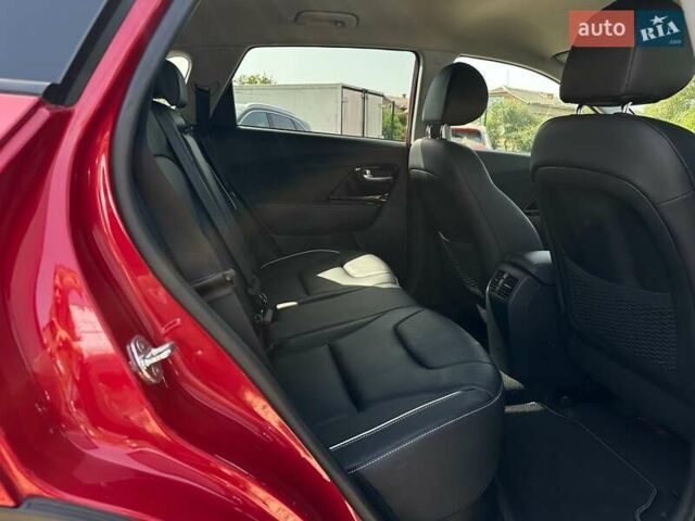 Червоний Кіа Niro, об'ємом двигуна 0 л та пробігом 48 тис. км за 23700 $, фото 73 на Automoto.ua