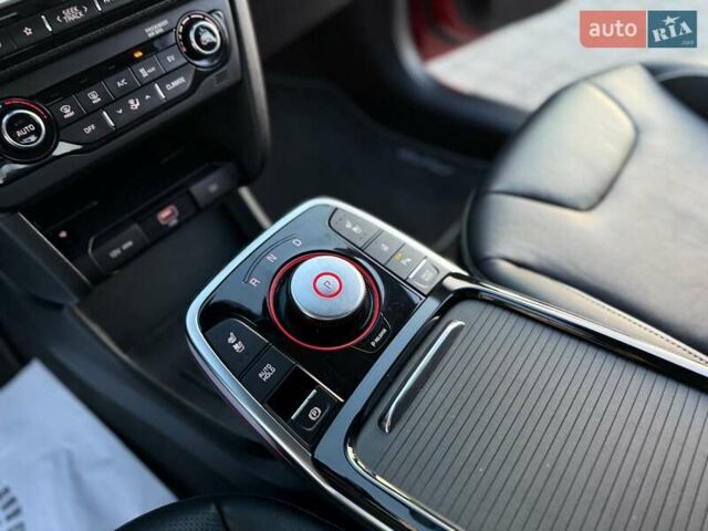 Красный Киа Niro, объемом двигателя 0 л и пробегом 67 тыс. км за 19850 $, фото 62 на Automoto.ua