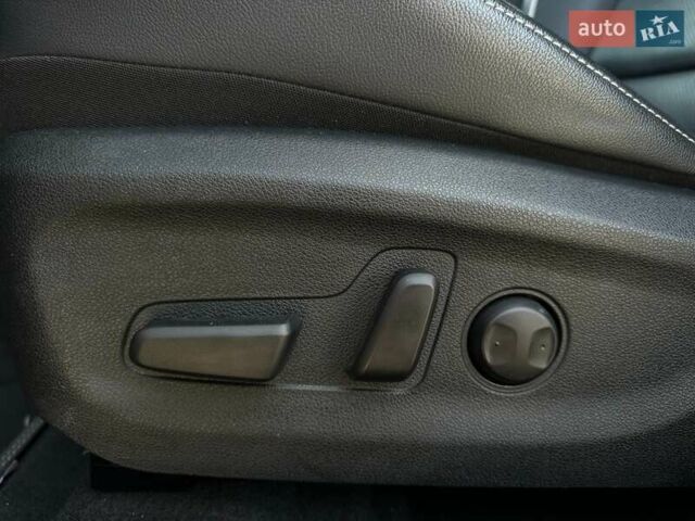 Червоний Кіа Niro, об'ємом двигуна 0 л та пробігом 48 тис. км за 23700 $, фото 3 на Automoto.ua