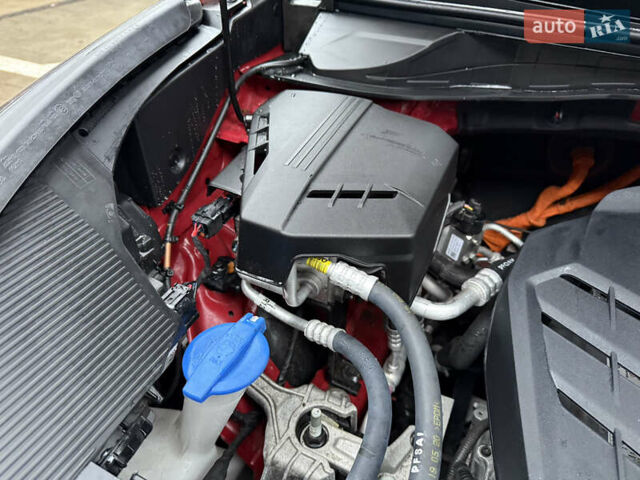 Червоний Кіа Niro, об'ємом двигуна 0 л та пробігом 151 тис. км за 18500 $, фото 68 на Automoto.ua