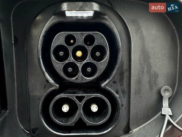 Красный Киа Niro, объемом двигателя 0 л и пробегом 47 тыс. км за 24900 $, фото 35 на Automoto.ua