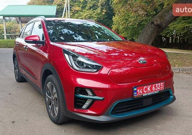 Киа Niro 2020 в Львове на Automoto.ua Красный Киа Niro, объемом двигателя 0 л и пробегом 105 тыс. км за 19999 $, фото 40 на Automoto.ua