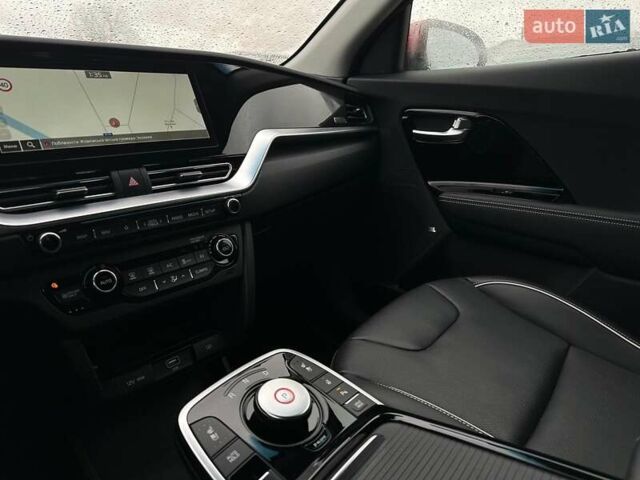Красный Киа Niro, объемом двигателя 0 л и пробегом 47 тыс. км за 24900 $, фото 77 на Automoto.ua