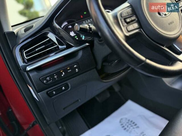 Красный Киа Niro, объемом двигателя 0 л и пробегом 67 тыс. км за 19850 $, фото 55 на Automoto.ua