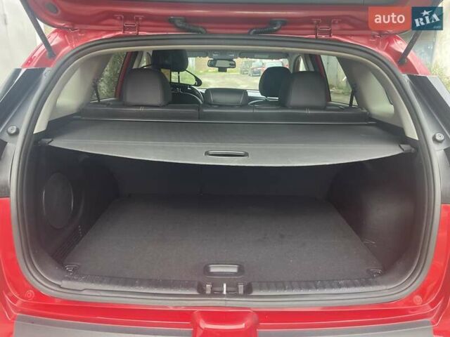 Красный Киа Niro, объемом двигателя 0 л и пробегом 124 тыс. км за 18200 $, фото 5 на Automoto.ua