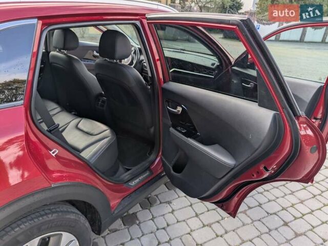 Червоний Кіа Niro, об'ємом двигуна 0 л та пробігом 146 тис. км за 19900 $, фото 13 на Automoto.ua