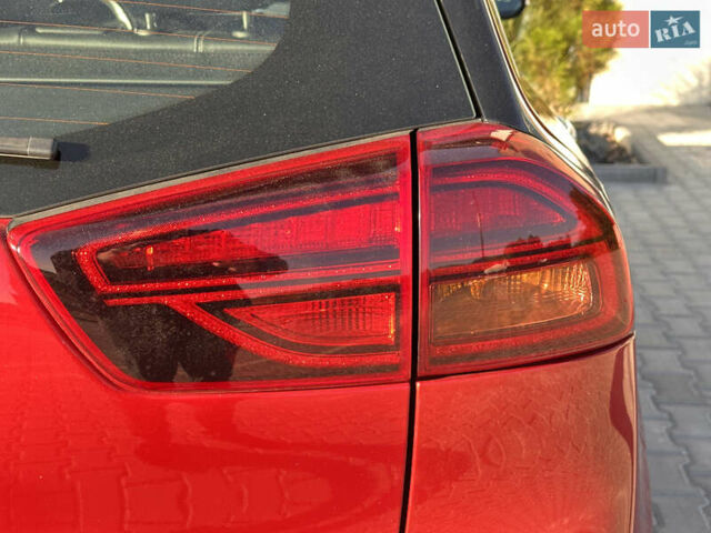 Красный Киа Niro, объемом двигателя 0 л и пробегом 163 тыс. км за 17850 $, фото 13 на Automoto.ua