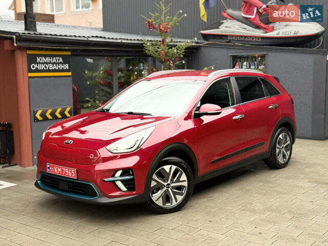 Червоний Кіа Niro, об'ємом двигуна 0 л та пробігом 151 тис. км за 18500 $, фото 1 на Automoto.ua