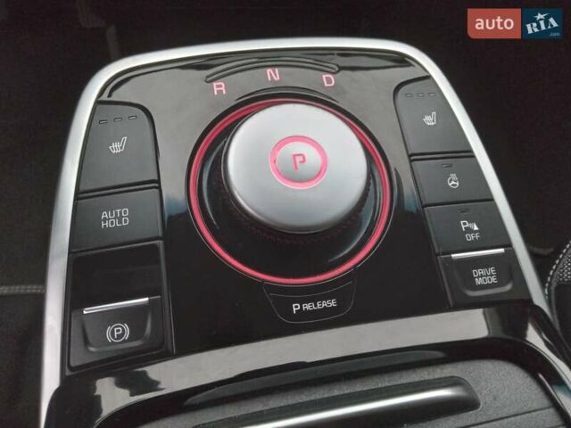 Красный Киа Niro, объемом двигателя 0 л и пробегом 87 тыс. км за 20492 $, фото 42 на Automoto.ua