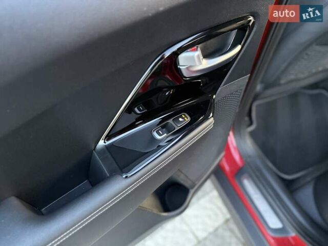 Красный Киа Niro, объемом двигателя 0 л и пробегом 67 тыс. км за 19850 $, фото 78 на Automoto.ua