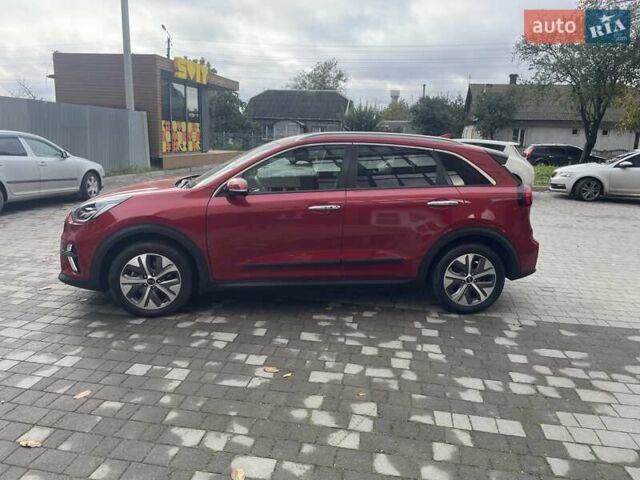 Красный Киа Niro, объемом двигателя 0 л и пробегом 124 тыс. км за 18200 $, фото 29 на Automoto.ua