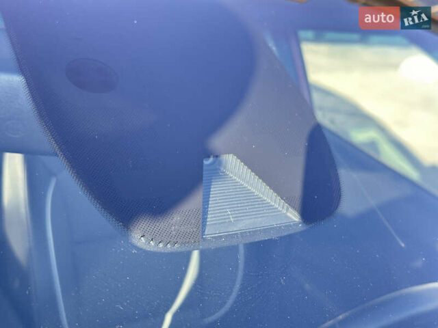 Червоний Кіа Niro, об'ємом двигуна 0 л та пробігом 163 тис. км за 17900 $, фото 73 на Automoto.ua