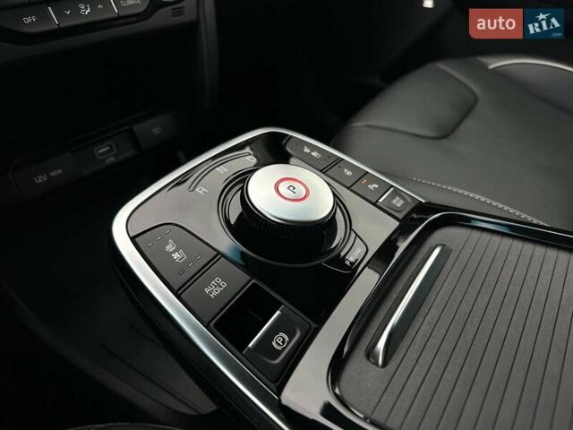 Красный Киа Niro, объемом двигателя 0 л и пробегом 47 тыс. км за 24900 $, фото 73 на Automoto.ua