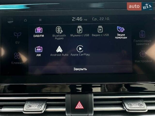 Червоний Кіа Niro, об'ємом двигуна 0 л та пробігом 61 тис. км за 23500 $, фото 65 на Automoto.ua