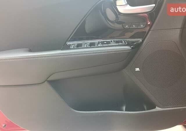 Киа Niro 2020 в Львове на Automoto.ua Красный Киа Niro, объемом двигателя 0 л и пробегом 105 тыс. км за 19999 $, фото 17 на Automoto.ua