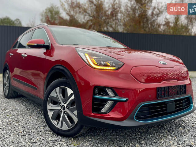 Киа Niro 2020 в Дрогобыче на Automoto.ua Красный Киа Niro, объемом двигателя 0 л и пробегом 159 тыс. км за 19399 $, фото 19 на Automoto.ua