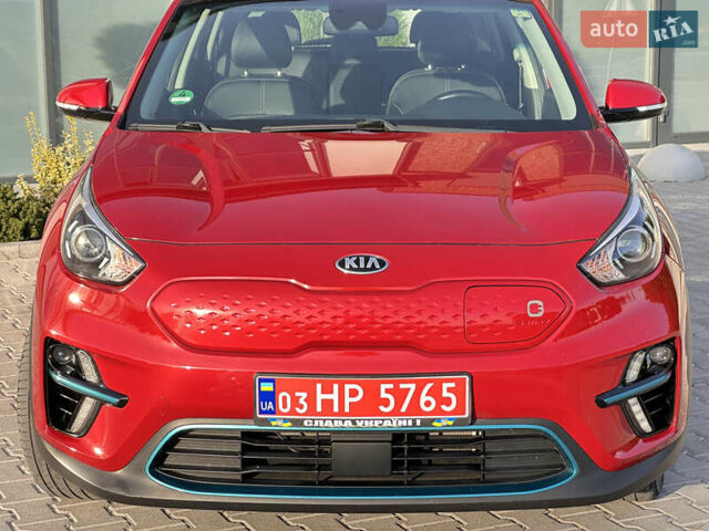 Красный Киа Niro, объемом двигателя 0 л и пробегом 162 тыс. км за 17900 $, фото 16 на Automoto.ua