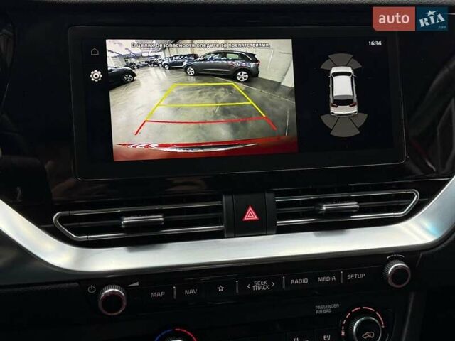 Червоний Кіа Niro, об'ємом двигуна 0 л та пробігом 110 тис. км за 19648 $, фото 21 на Automoto.ua