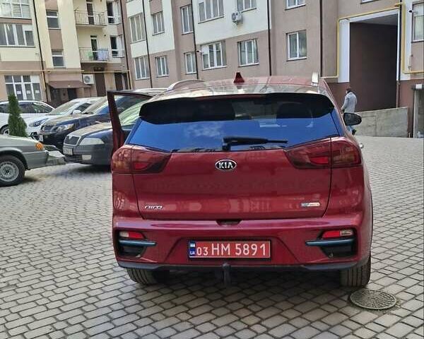 Червоний Кіа Niro, об'ємом двигуна 0 л та пробігом 110 тис. км за 19800 $, фото 12 на Automoto.ua