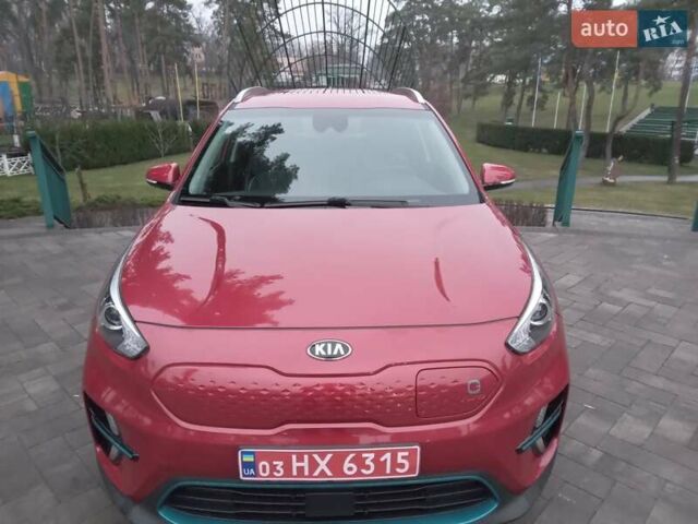 Красный Киа Niro, объемом двигателя 0 л и пробегом 87 тыс. км за 20492 $, фото 1 на Automoto.ua