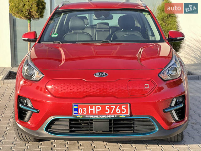 Красный Киа Niro, объемом двигателя 0 л и пробегом 162 тыс. км за 17900 $, фото 1 на Automoto.ua