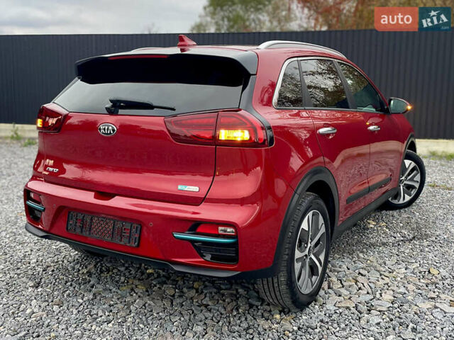 Киа Niro 2020 в Дрогобыче на Automoto.ua Красный Киа Niro, объемом двигателя 0 л и пробегом 159 тыс. км за 19399 $, фото 26 на Automoto.ua