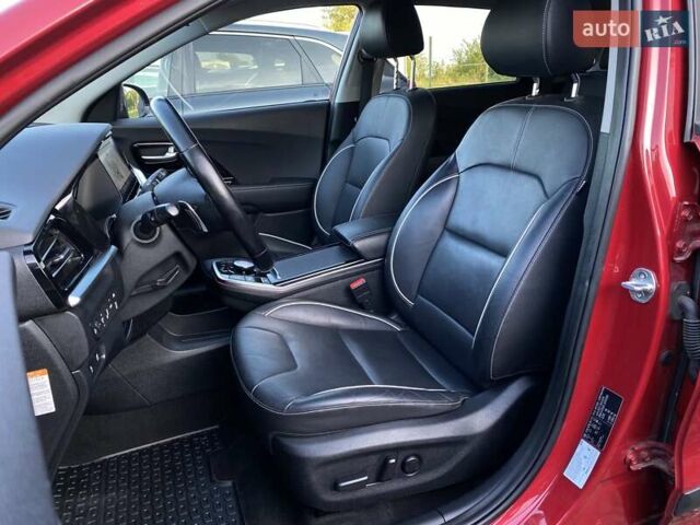 Червоний Кіа Niro, об'ємом двигуна 0 л та пробігом 128 тис. км за 19900 $, фото 22 на Automoto.ua
