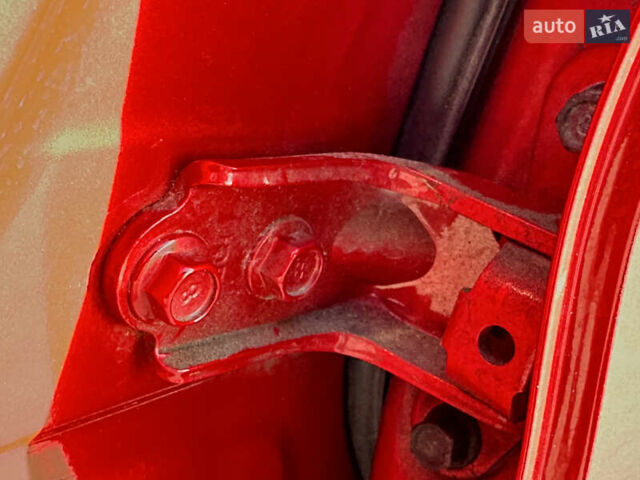 Красный Киа Niro, объемом двигателя 0 л и пробегом 163 тыс. км за 17850 $, фото 39 на Automoto.ua