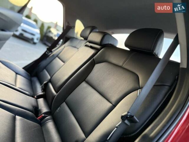 Красный Киа Niro, объемом двигателя 0 л и пробегом 67 тыс. км за 19850 $, фото 74 на Automoto.ua