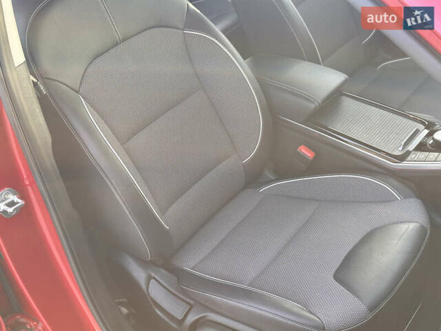 Красный Киа Niro, объемом двигателя 0 л и пробегом 161 тыс. км за 17950 $, фото 55 на Automoto.ua