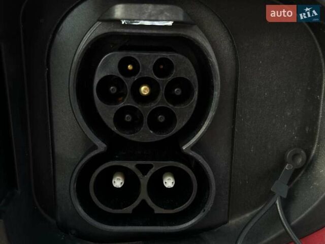 Червоний Кіа Niro, об'ємом двигуна 0 л та пробігом 61 тис. км за 23500 $, фото 31 на Automoto.ua