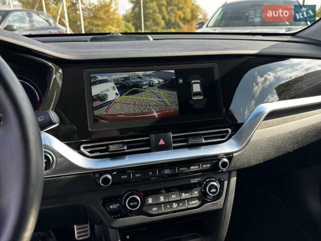 Красный Киа Niro, объемом двигателя 0 л и пробегом 44 тыс. км за 22600 $, фото 21 на Automoto.ua