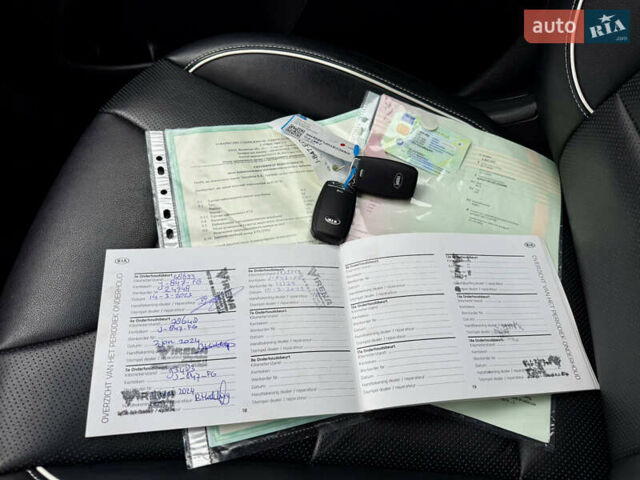 Червоний Кіа Niro, об'ємом двигуна 0 л та пробігом 128 тис. км за 19900 $, фото 63 на Automoto.ua