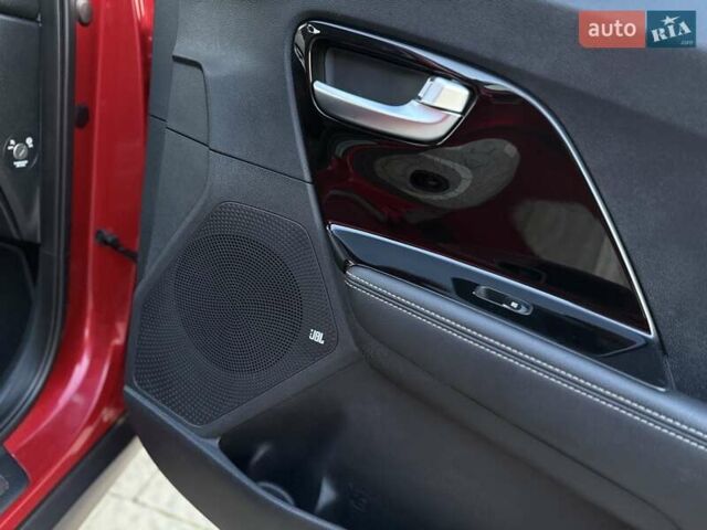 Красный Киа Niro, объемом двигателя 0 л и пробегом 67 тыс. км за 19850 $, фото 91 на Automoto.ua